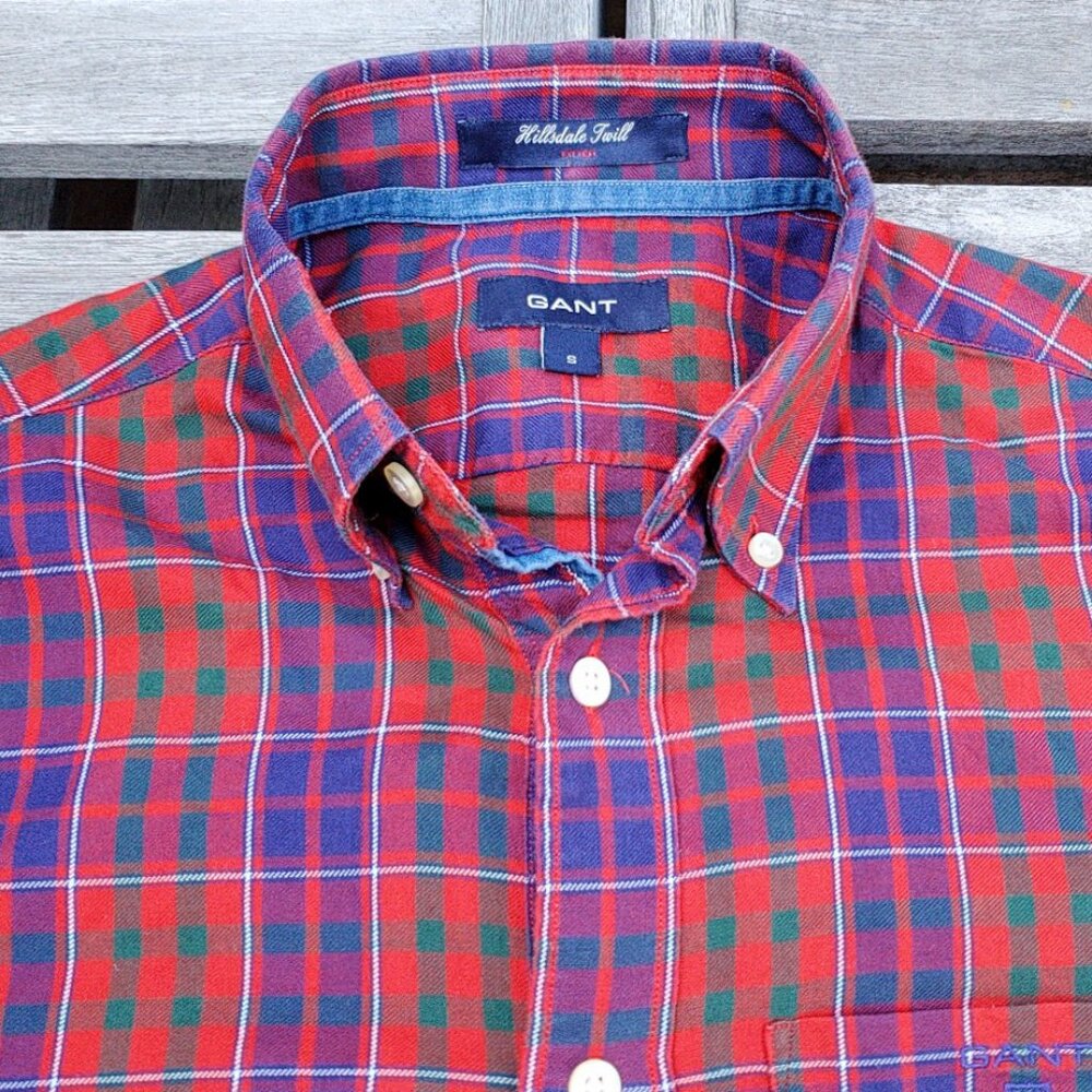 Gant Hillsdale Twill fitted button down dress shirt long sleeve plaid tartan red